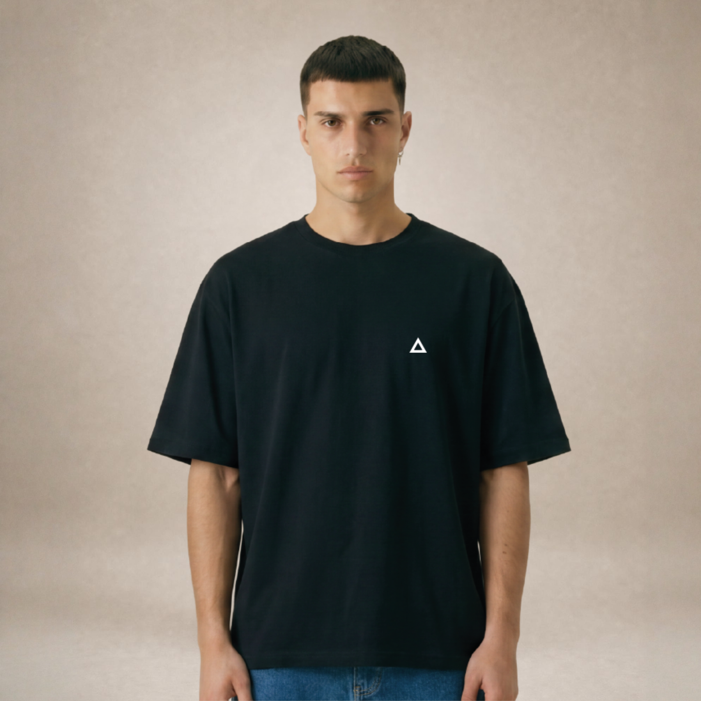 Oversized T-Shirt - La Nucia Studio - Black